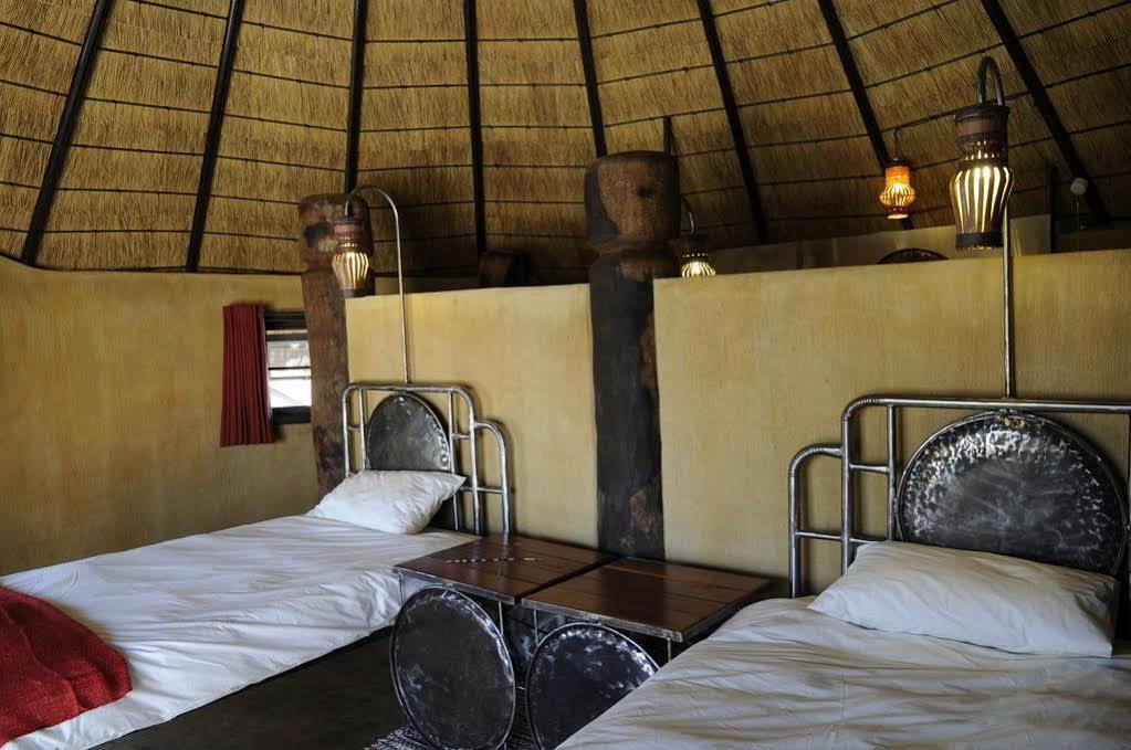 Ongula Village Homestead Lodge Ondangwa Exterior photo