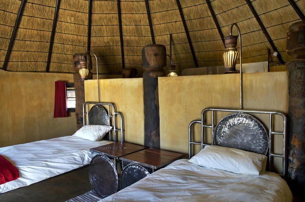 Ongula Village Homestead Lodge Ondangwa Exterior photo